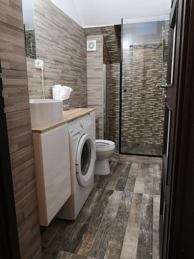 Snug Apartments - Private Parking Near Downtown Braszów Zewnętrze zdjęcie
