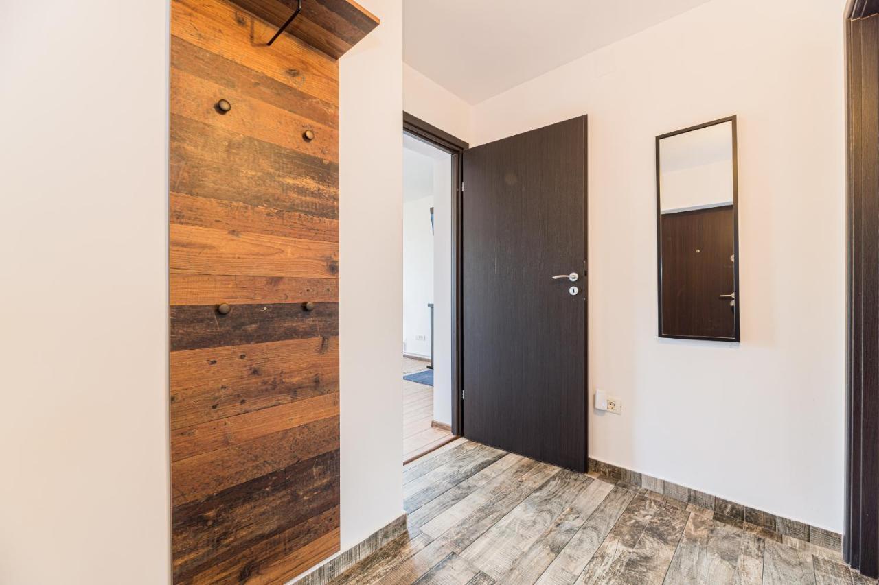 Snug Apartments - Private Parking Near Downtown Braszów Zewnętrze zdjęcie