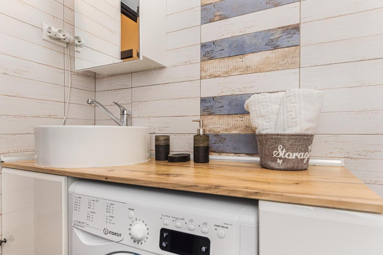 Snug Apartments - Private Parking Near Downtown Braszów Zewnętrze zdjęcie