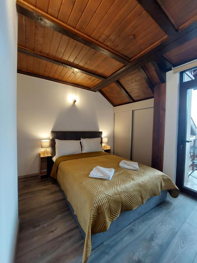 Snug Apartments - Private Parking Near Downtown Braszów Zewnętrze zdjęcie