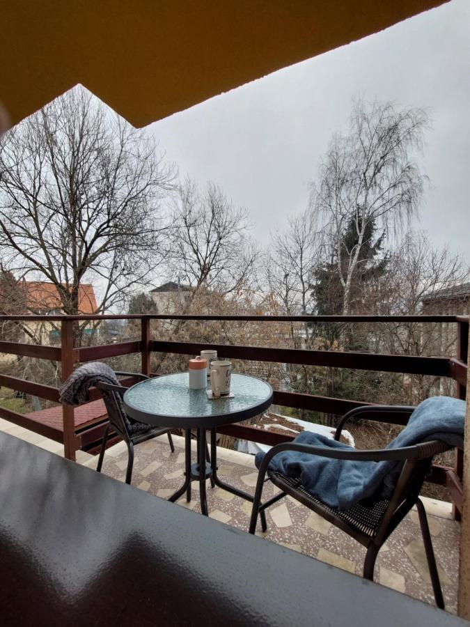 Snug Apartments - Private Parking Near Downtown Braszów Zewnętrze zdjęcie